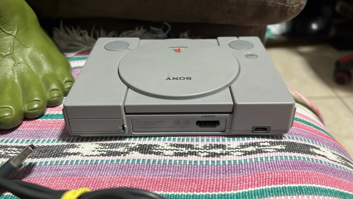 CB/ D***el B***os / PSCLASSIC 197,00 SEGUIDOS DE 10,00