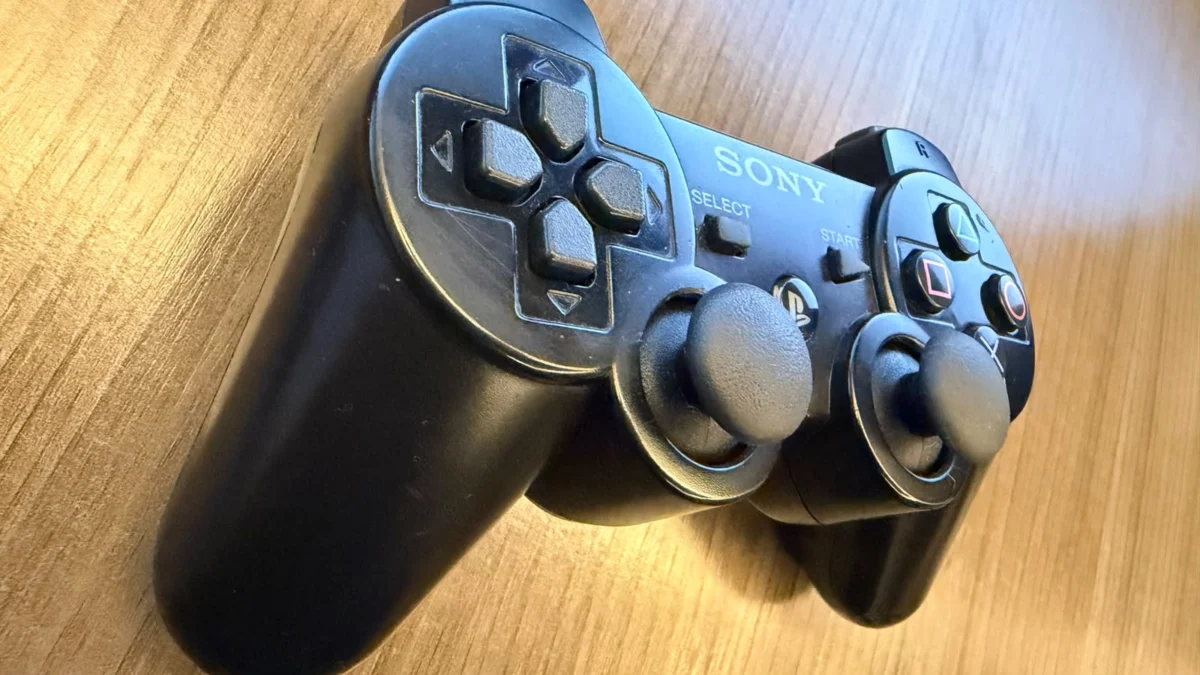 R9/ B****to /ORIGINAL CONTROLE PS3! 99,00 SEGUIDOS DE 10,00