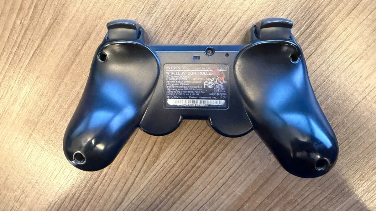 R9/ B****to /ORIGINAL CONTROLE PS3! 99,00 SEGUIDOS DE 10,00