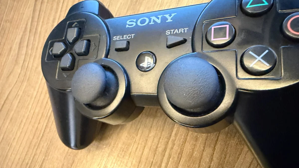 R9/ B****to /ORIGINAL CONTROLE PS3! 99,00 SEGUIDOS DE 10,00