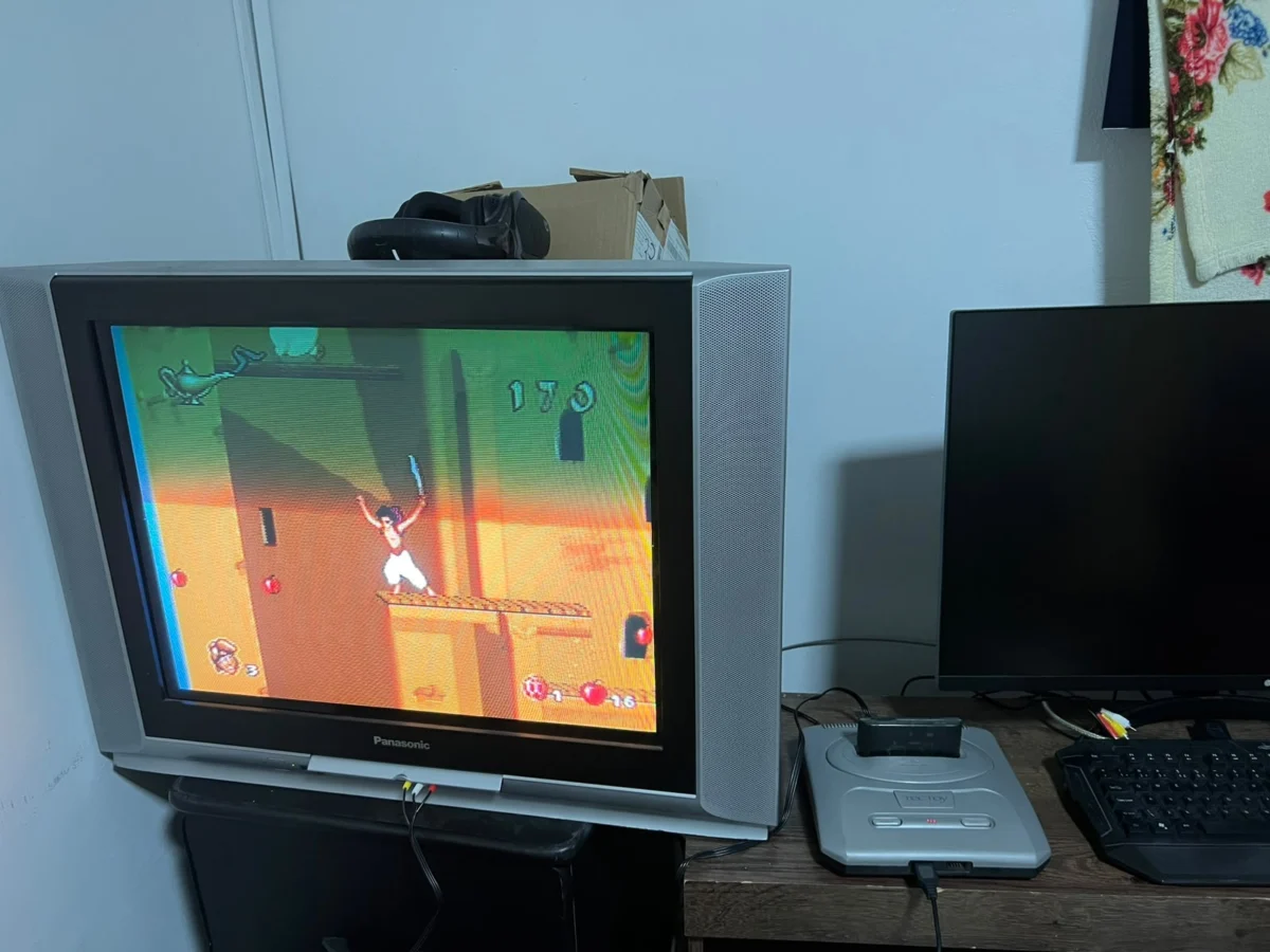 CB/ MEGA DRIVE 3 SUPER 43 JOGOS  123,00 SEGUIDOS DE 8,00
