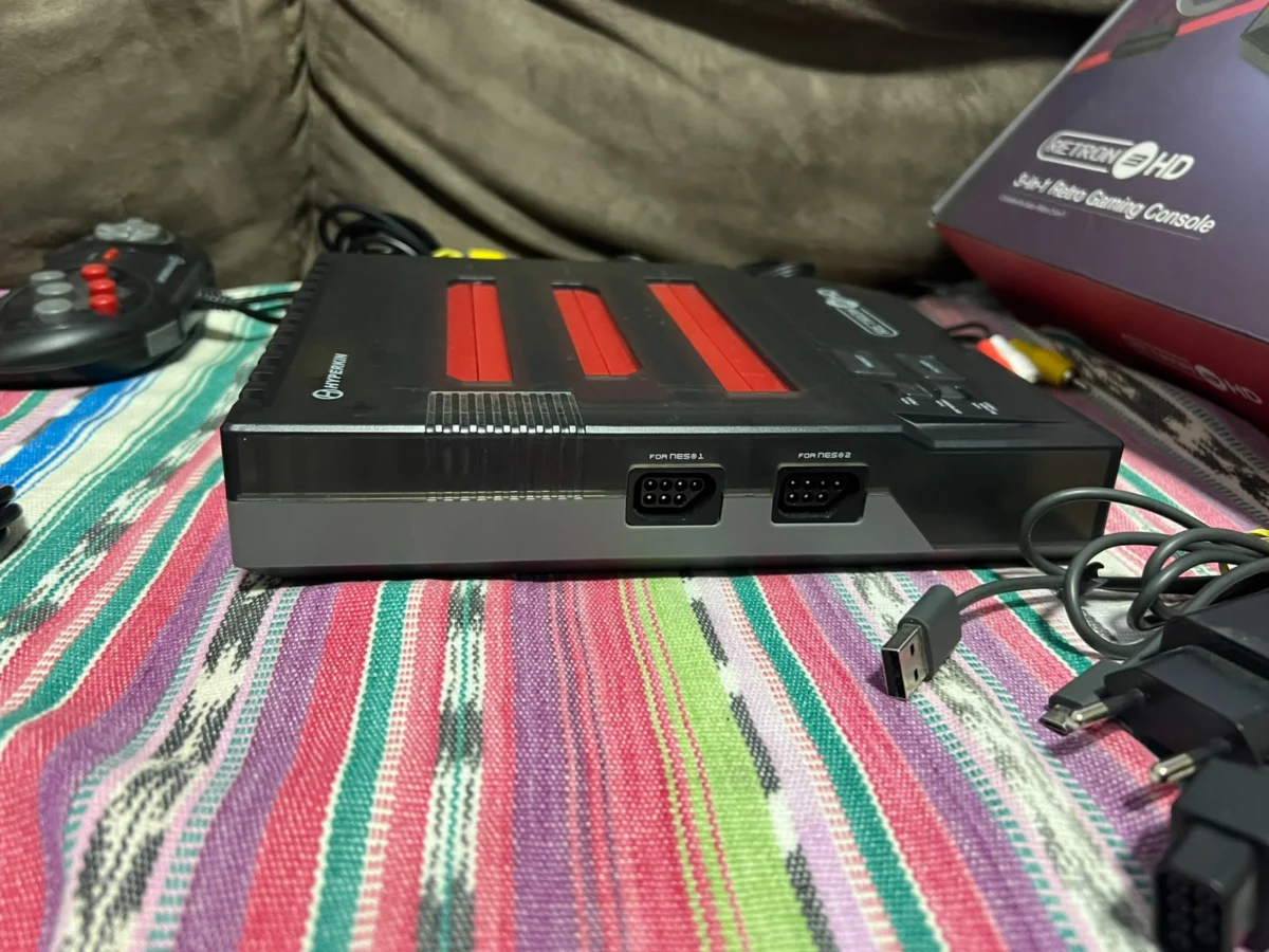 CB/ RETRON HD! 3 CONSOLES EM 1! 1050,00 SEGUIDOS DE 35,00