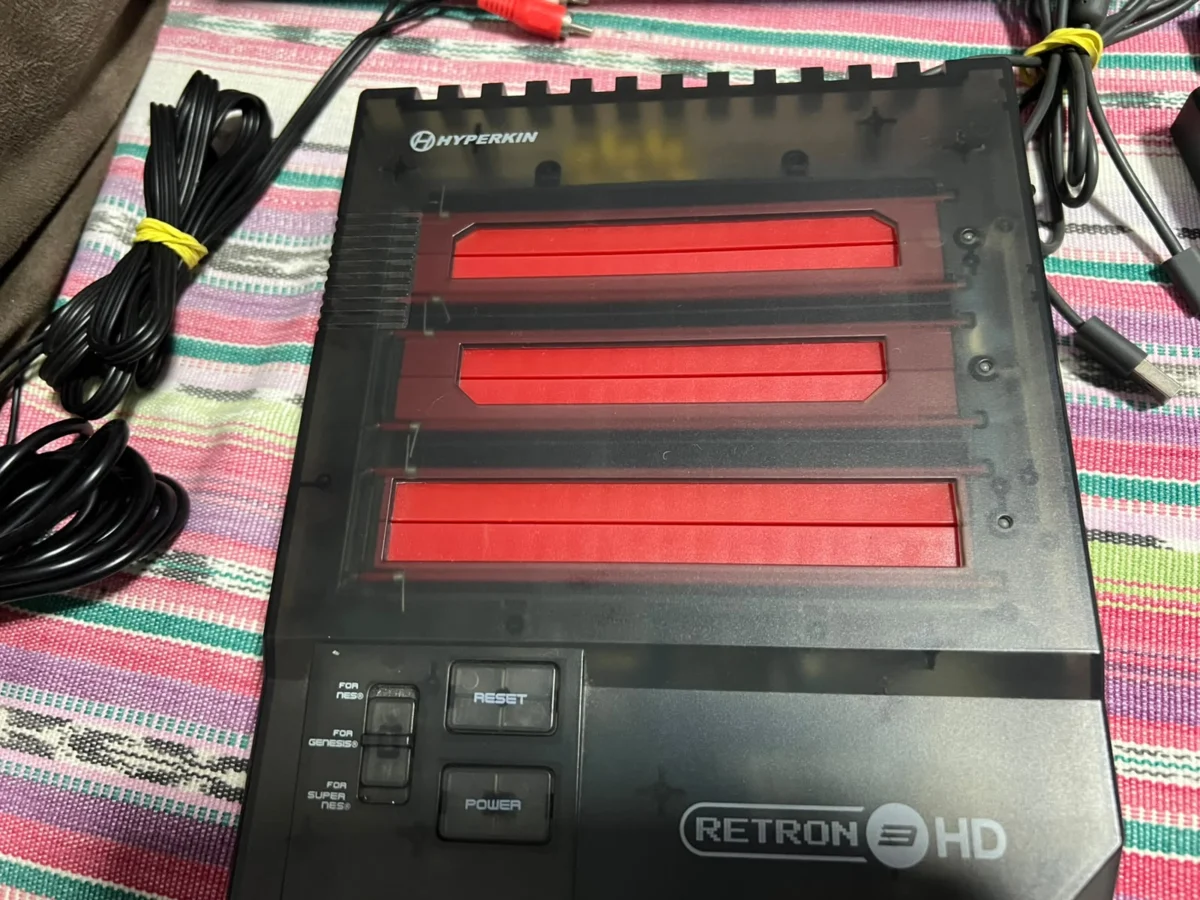 CB/ RETRON HD! 3 CONSOLES EM 1! 1050,00 SEGUIDOS DE 35,00