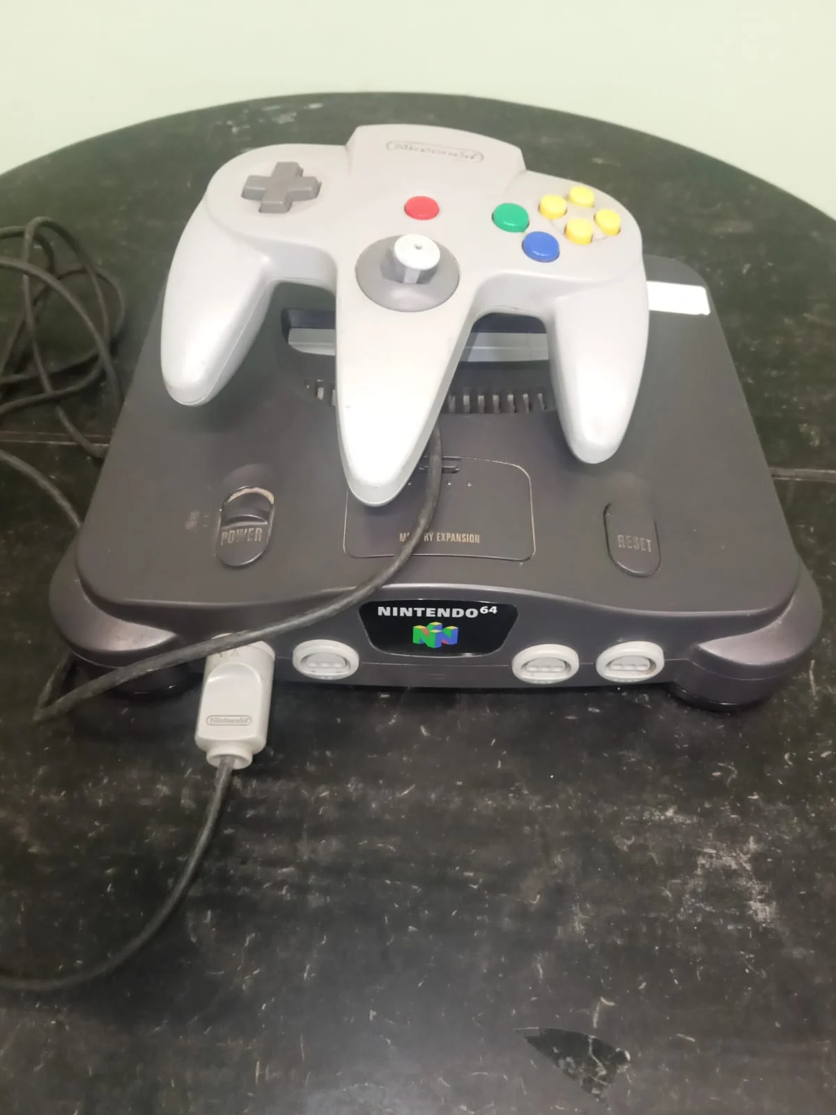 CX/ R****to B****ra C****ho /NINTENDO 64 ORIGINAL + CONTROLE 167,00 SEGUIDOS DE 23,00