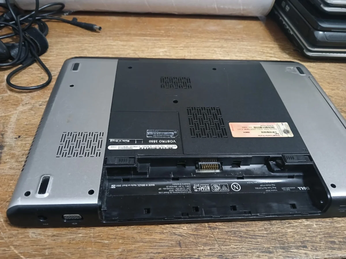 CL/ L*****do D* /NOTEBOOK DELL I5 68 SEGUIDOS 28,00