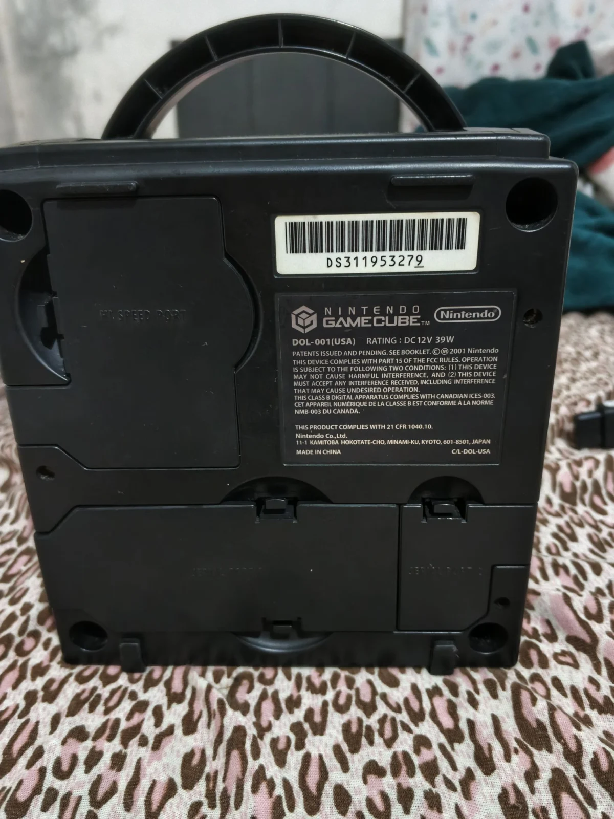 E7/ NINTENDO GAME CUBE BLACK AMERICANO 597,00 SEGUIDOS DE 25,00
