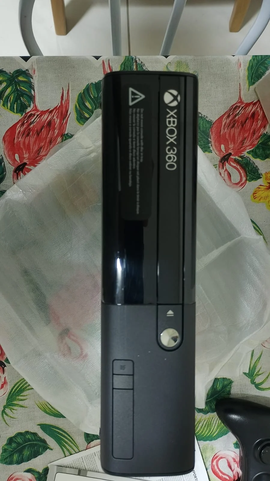 CX/ LINDO XBOX 360 NA CAIXA! COMPLETO! FUNCIONANDO 100%! TOP! 207,00 SEGUIDOS DE 43,00