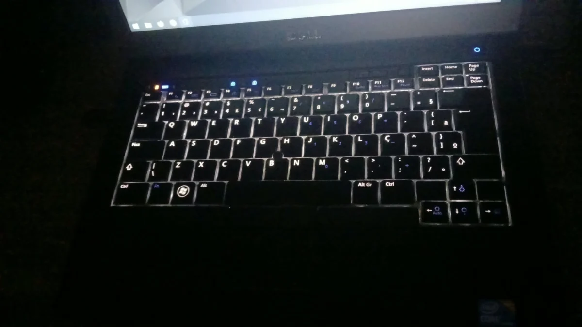 CL/ P****ul /NOTEBOOK DELL I5 179,00 SEGUIDOS 38,00