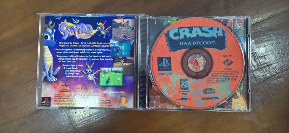 CX/ CRASH BANDICOOT!  PLAYSTATION 1!  37,00 SEGUIDOS DE 6,00