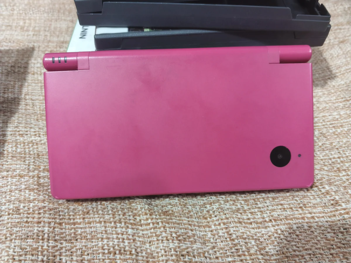 E7/ COLEÇÃO DSI ROSA + 10 JOGOS ORIGINAIS!  597,00 SEGUIDOS DE 20,00