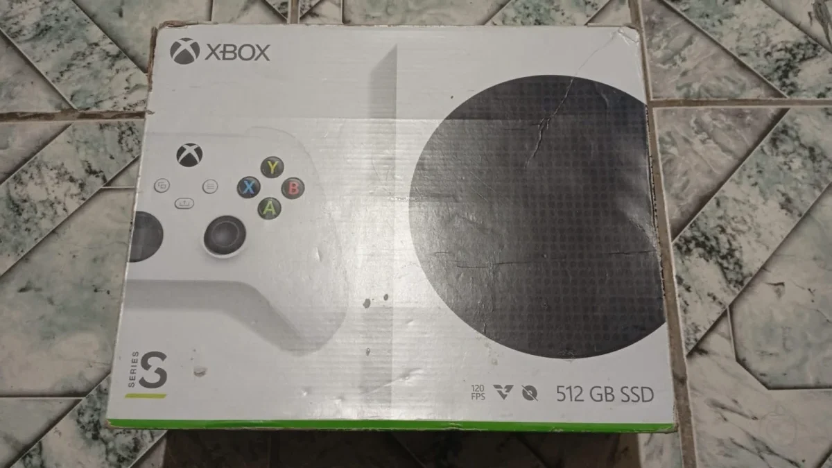 CX/ 1*******ov /CAIXA ORIGINAL XBOXONE SERIES S!   35,00 SEGUIDOS DE 7,00