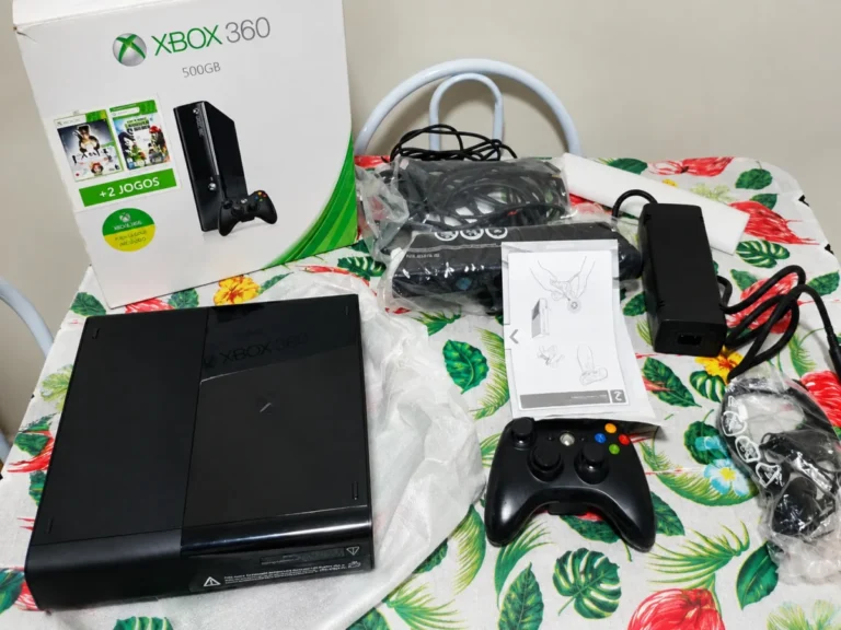CX/ LINDO XBOX 360 NA CAIXA! COMPLETO! FUNCIONANDO 100%! TOP! 207,00 SEGUIDOS DE 43,00