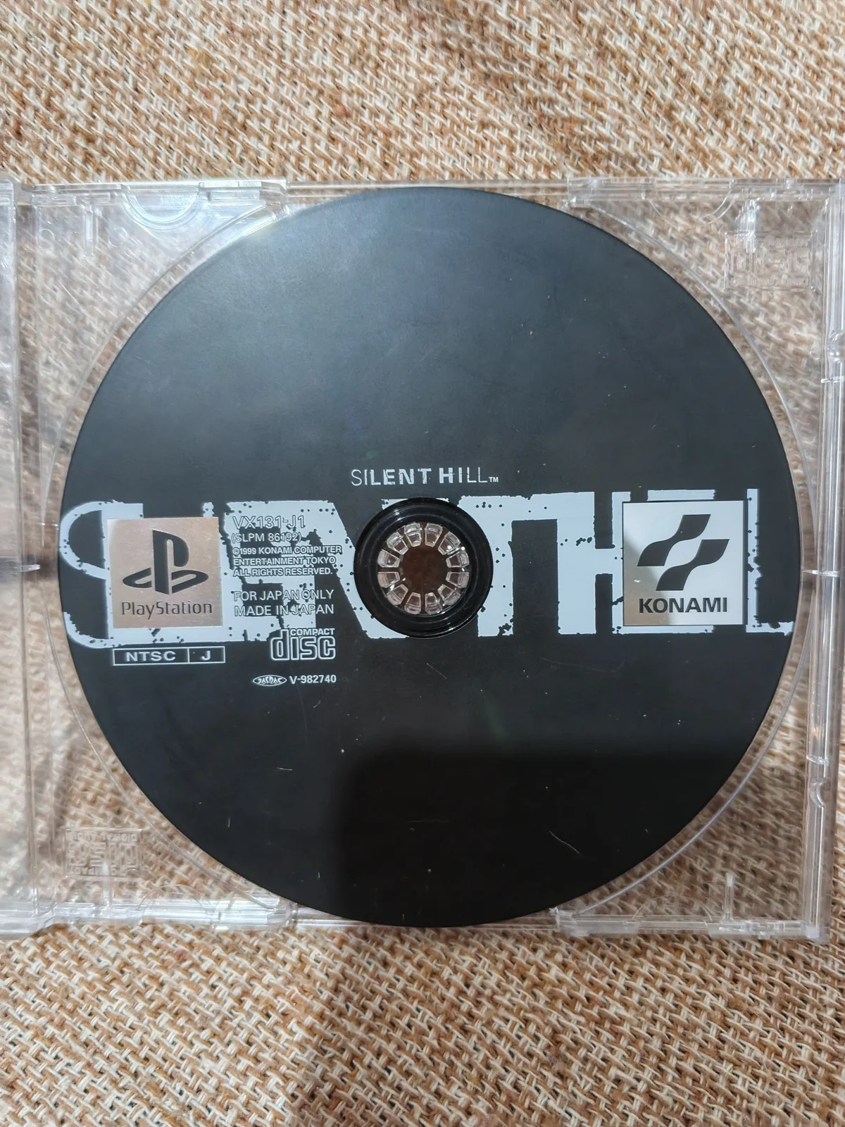 E7/ ORIGINAL SILENT HILL PS1 197,00 SEGUIDOS DE 20,00