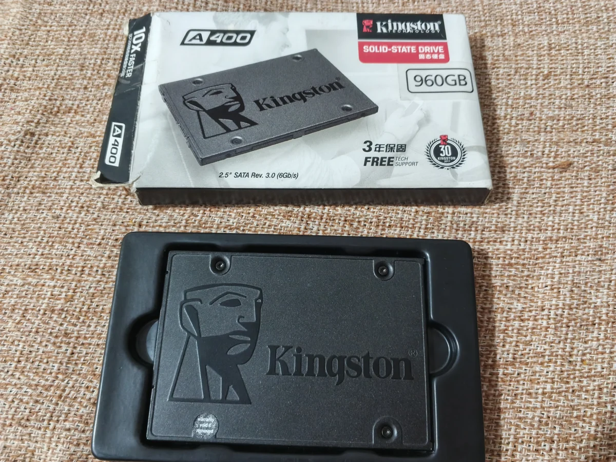 E7/ E****AO * G**ES /SSD KINGSTON 960GB 50,00 SEGUIDOS DE 5,00