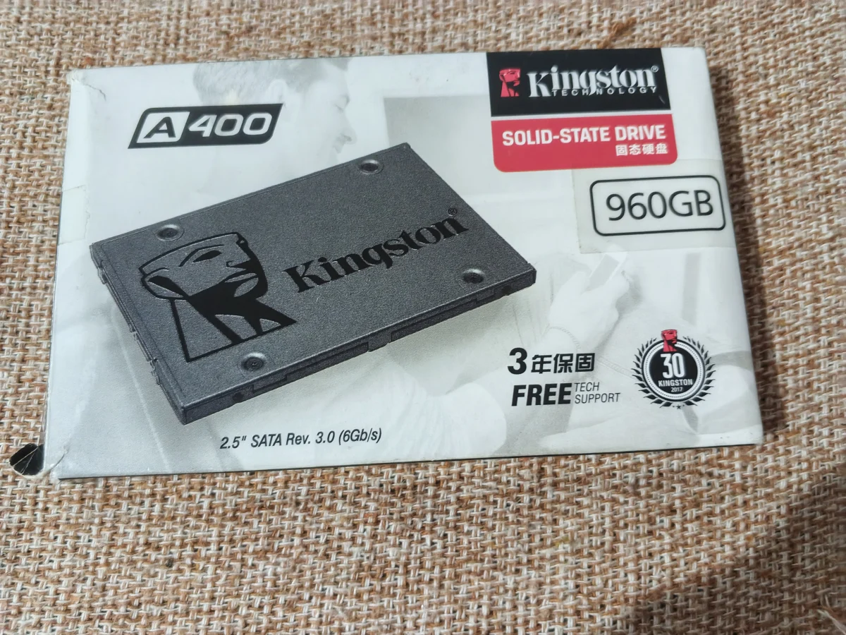 E7/ E****AO * G**ES /SSD KINGSTON 960GB 50,00 SEGUIDOS DE 5,00
