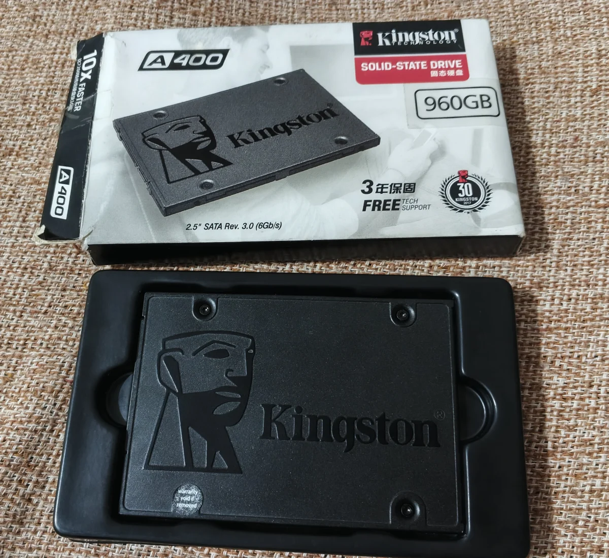 E7/ E****AO * G**ES /SSD KINGSTON 960GB 50,00 SEGUIDOS DE 5,00