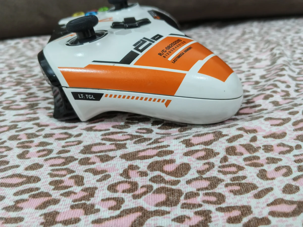 E7/ ORIGINAL LIMITADA TITANFALL 237,00 SEGUIDOS DE 20,00