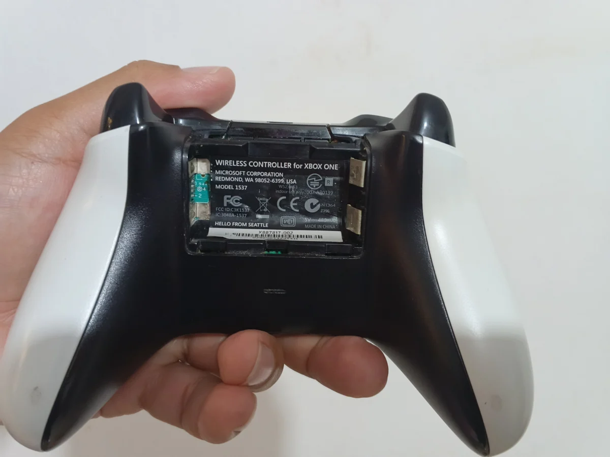 E7/ ORIGINAL LIMITADA TITANFALL 237,00 SEGUIDOS DE 20,00