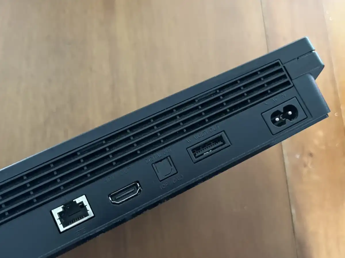 CX/ PLAYSTATIO 3! SONY! 197,00 SEGUIDOS DE 23,00
