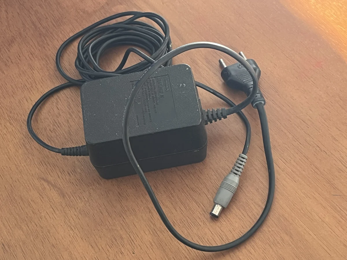 CX/ L***IR V****TE J***OR /ORIGINAL FONTE SNES! BIVOLT! TOP! 78,00 SEGUIDOS DE 12,00