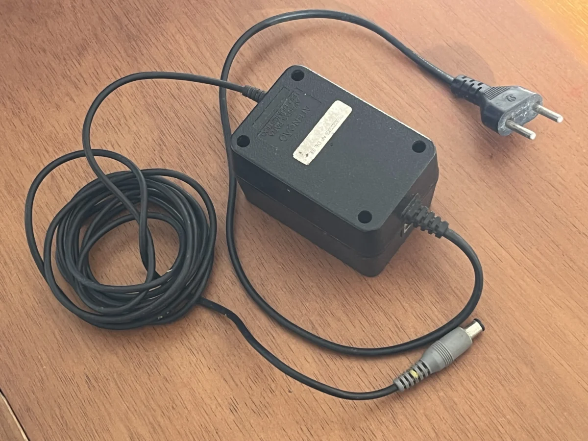 CX/ L***IR V****TE J***OR /ORIGINAL FONTE SNES! BIVOLT! TOP! 78,00 SEGUIDOS DE 12,00