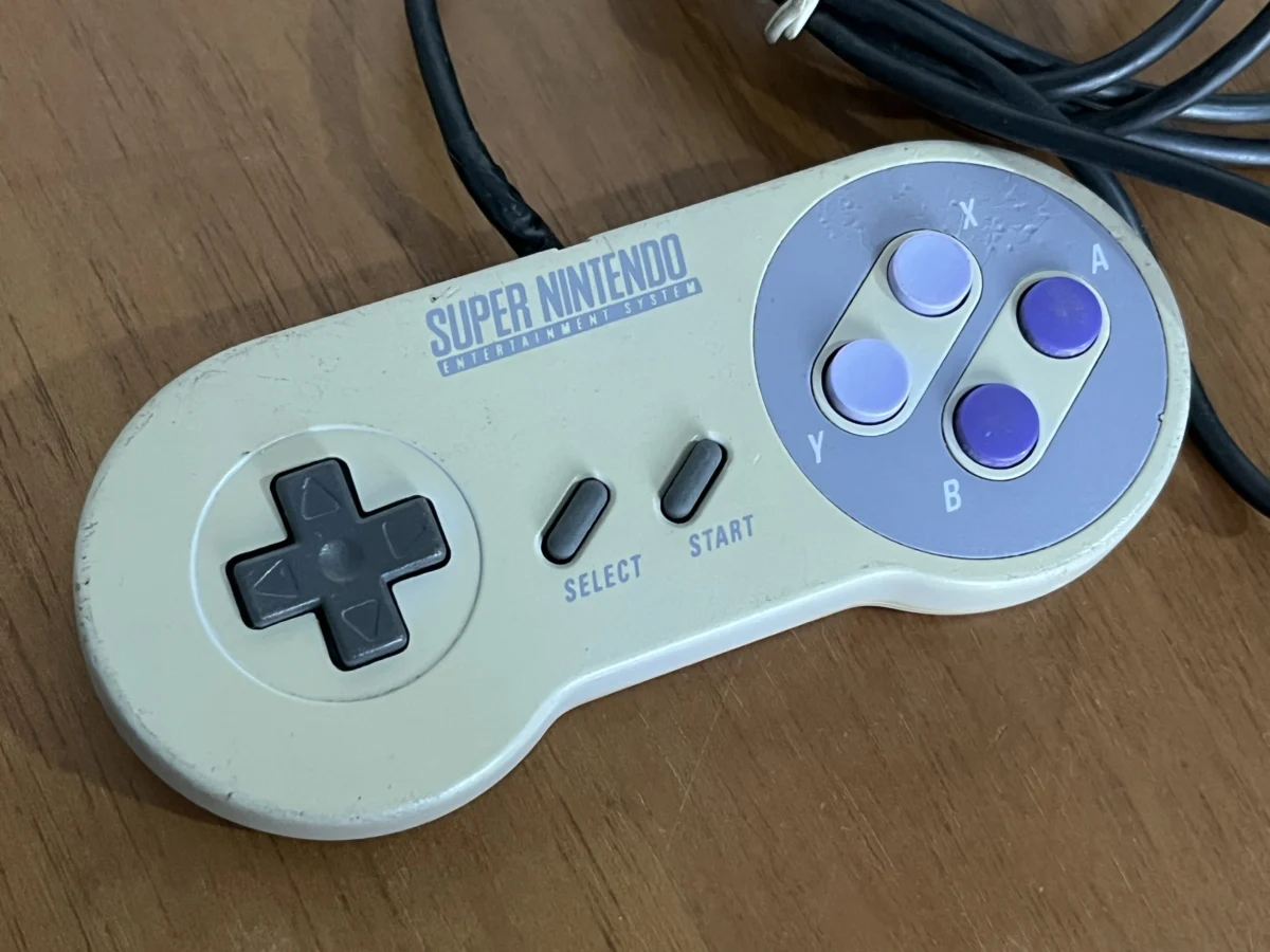 CX/ ORIGINAL CONTROLE SNES! 47,00 SEGUIDOS DE 9,00