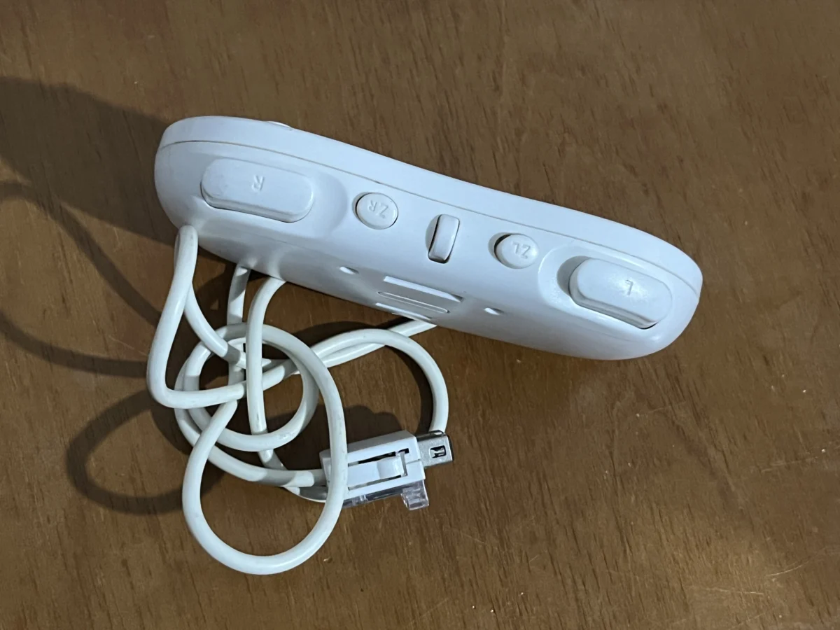 CX/ V*****ho /CONTROLE PARA NINTENDO WII!  23,00 SEGUIDOS DE 5,00