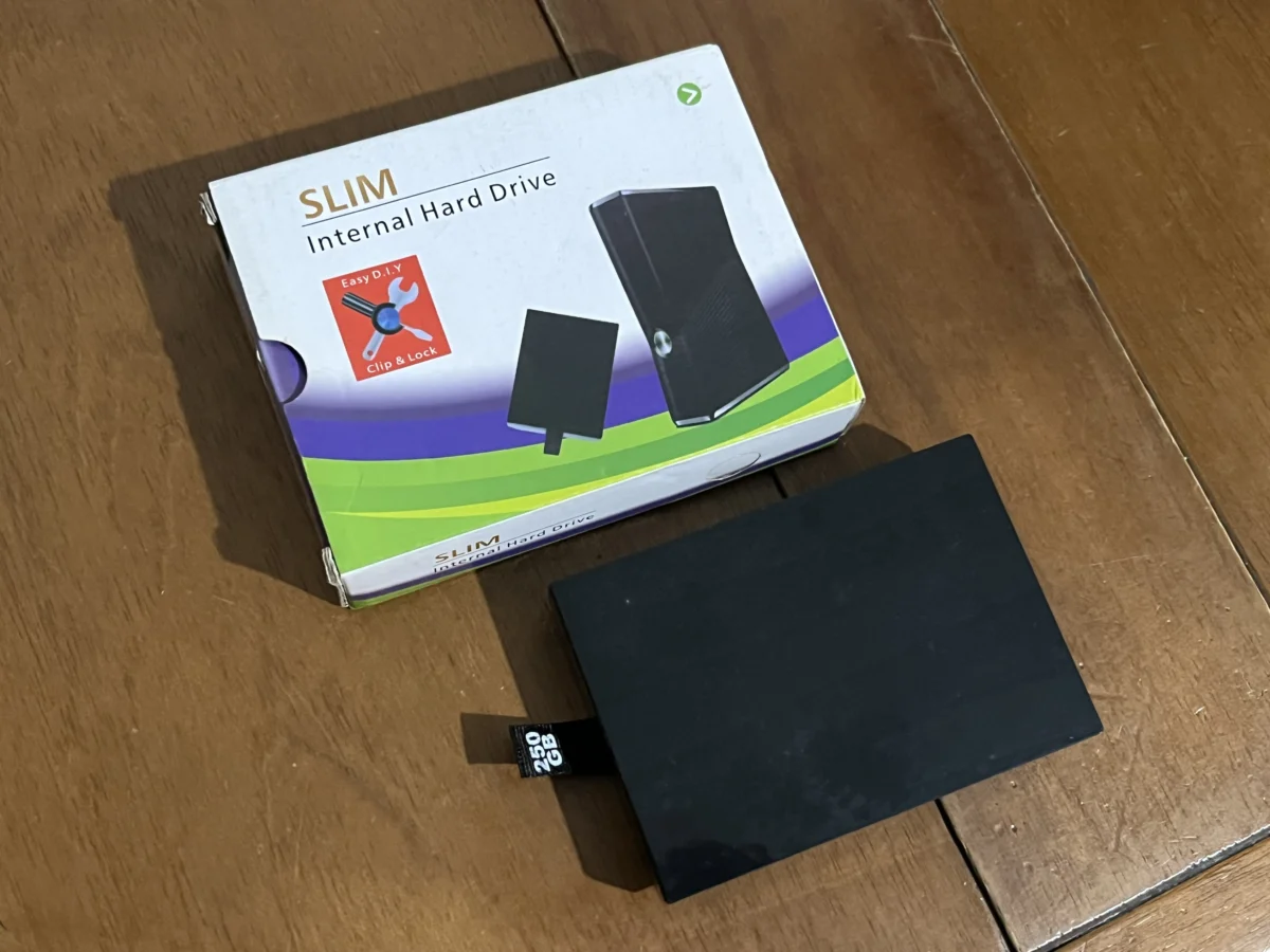 CX/ CASE PARA HD INTERNO D XBOX 360!  28,00 SEGUIDOS DE 5,00