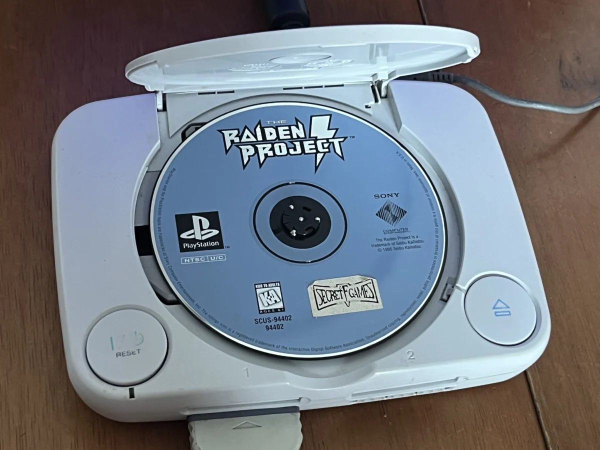 CX/ D***el B***os /PLAYSTATION 1! LENDO 100%!  29,00 SEGUIDOS DE 15,00