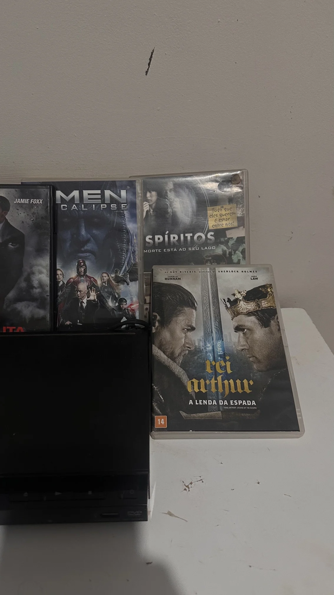 NR/ A***ur S**NN /APARELHO DE DVD SONY E FILMES 55,00 SEGUIDOS DE 5,00