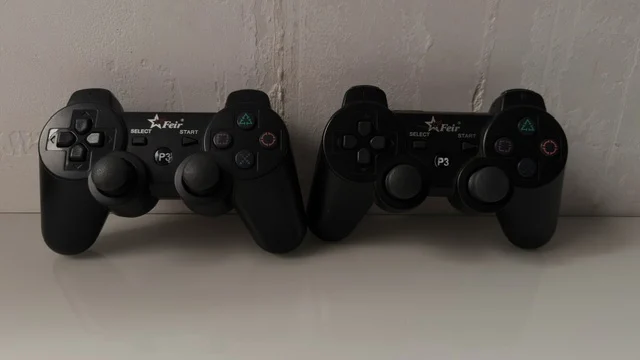 NR/ PAR DE CONTROLES PS3 38,00 SEGUIDOS DE 6,00