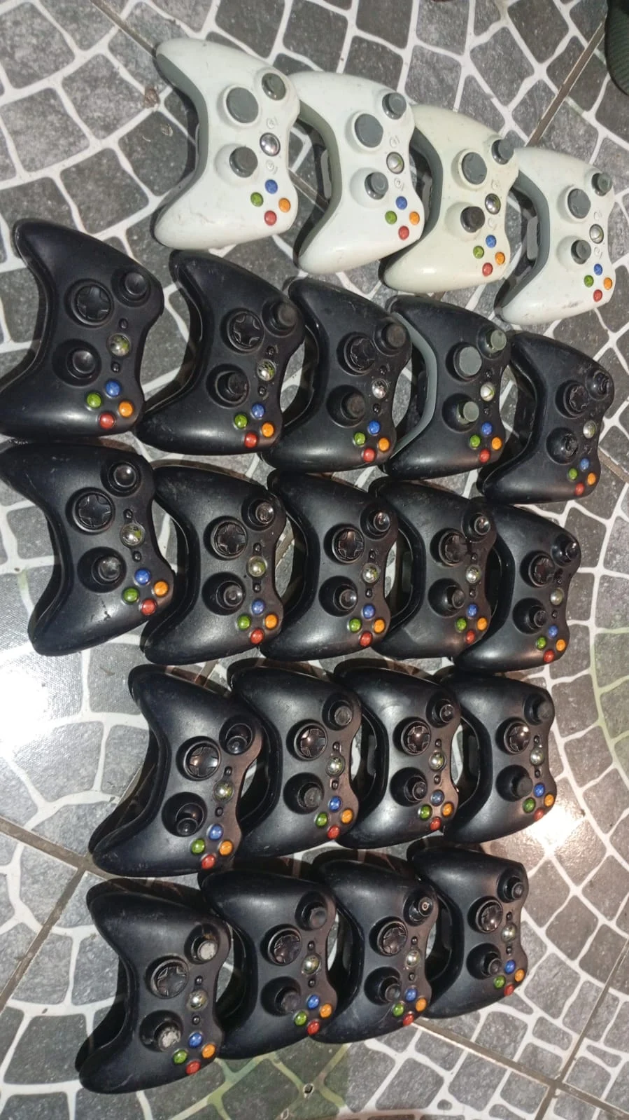 CX/ LOTE DE CONTROLES ORIGINAIS! 167,00 SEGUIDOS DE 20,00