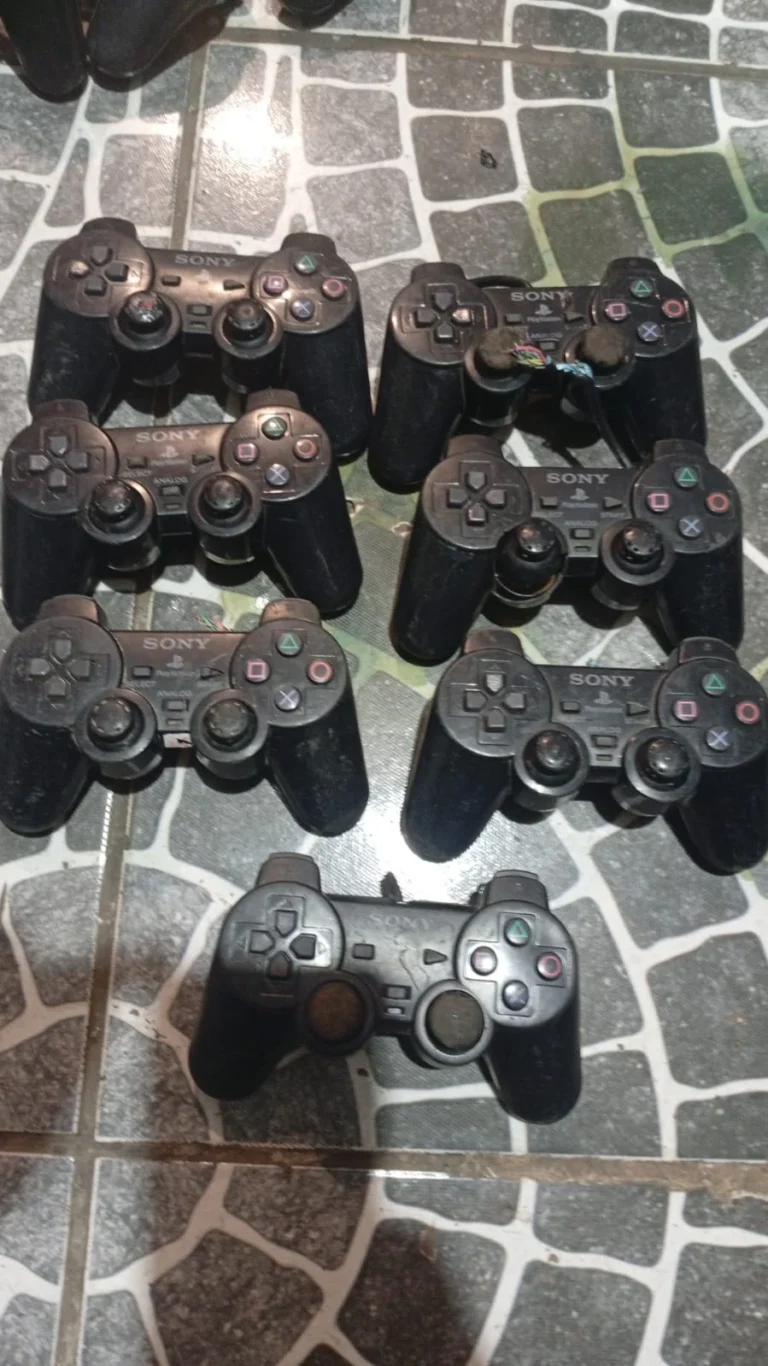 LOTE DE CONTROLES PS2 SEM TESTES, TODOS ORIGINAIS!