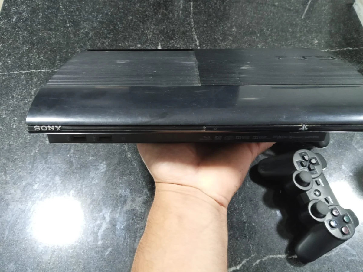 CX/ PLAYSTATION 3! SONY!  137,00 SEGUIDOS DE 17,00