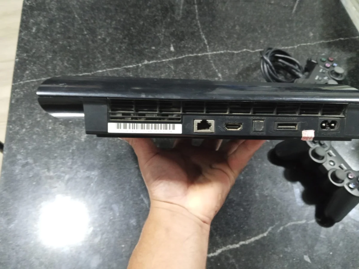 CX/ PLAYSTATION 3! SONY!  137,00 SEGUIDOS DE 17,00