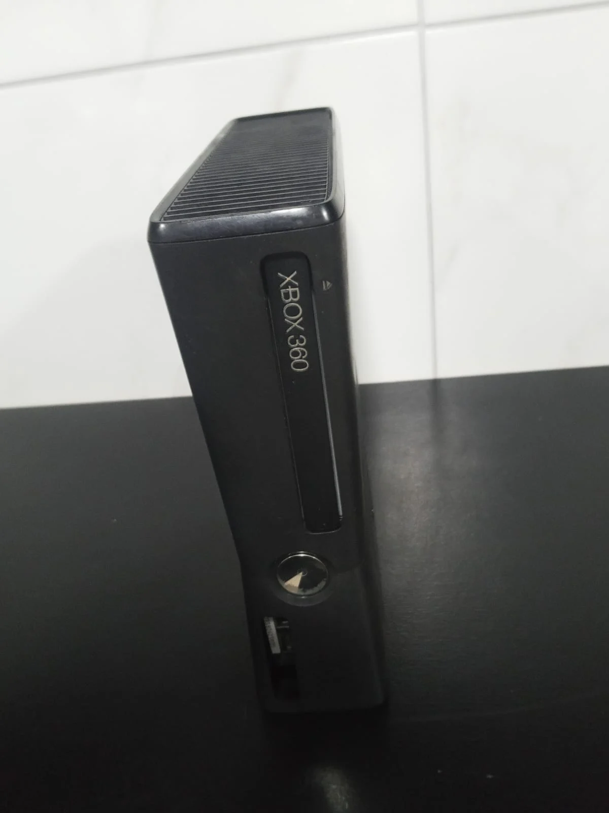 CX/ M**os /XBOX 360! MICROSOFT! 133,00 SEGUIDOS DE 20,00