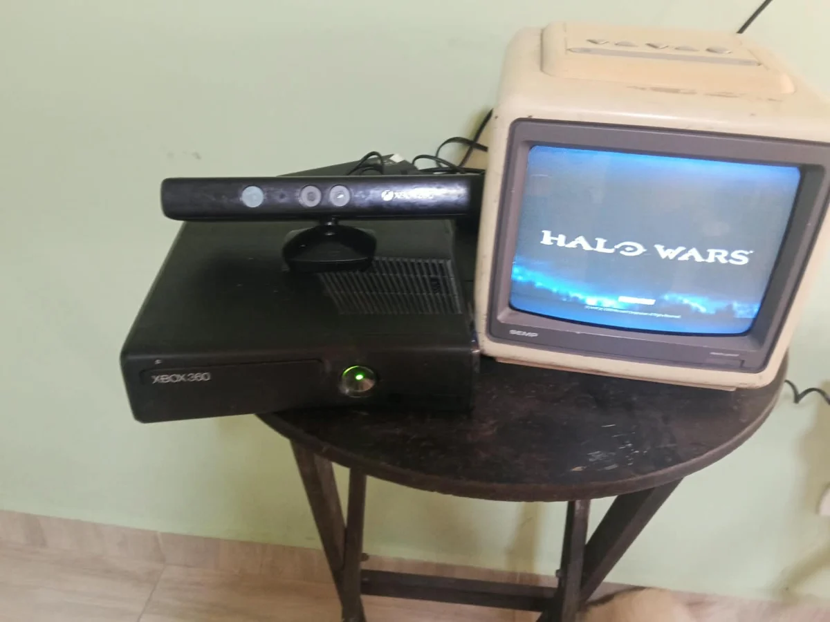 CX/ G***96 /XBOX 360 DESBLOQUEADO! 178,00 SEGUIDOS DE 20,00
