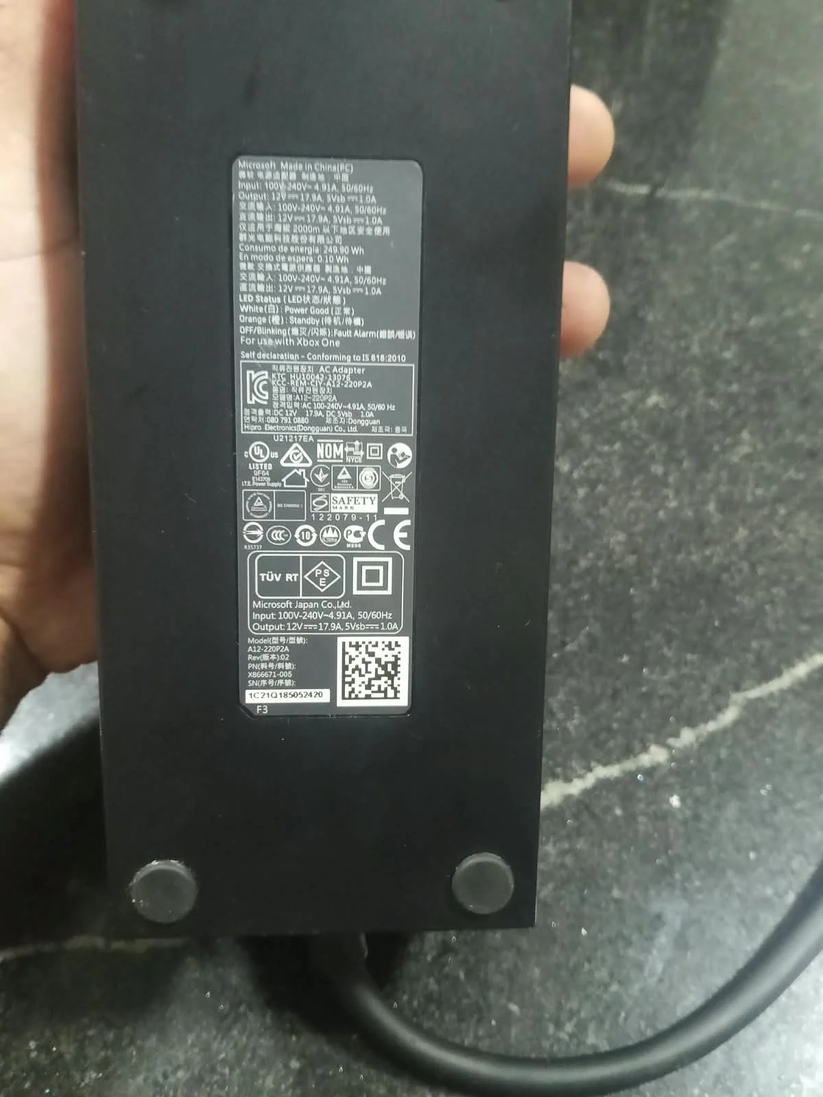 CX/ FONTE ORIGINAL XBOX ONE! 57,00 SEGUIDOS DE 9,00