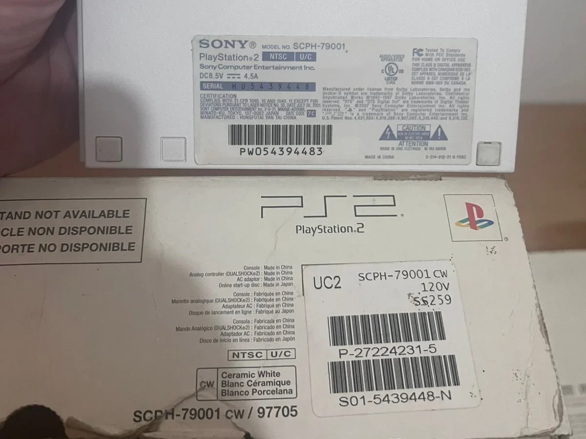 CX/ PLAYSTATION 2 SLIM CERAMIC WHITE! SONY! AMERICANO!  NA CAIXA! 497,00 SEGUIDOS DE 43,00