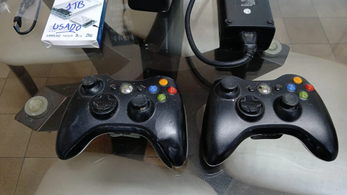CL/ XBOX 360 \ HD 1 TB  139,00 SEGUIDOS 38,00