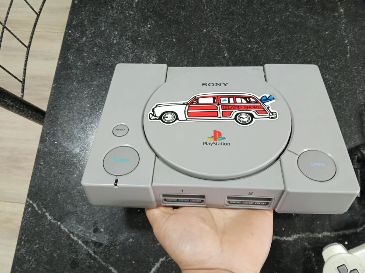 CX/ R******ki /SONY PLAYSTATION 1 FAT! TOP! + ACESSÍRIOS!  129,00 SEGUIDOS DE 23,00