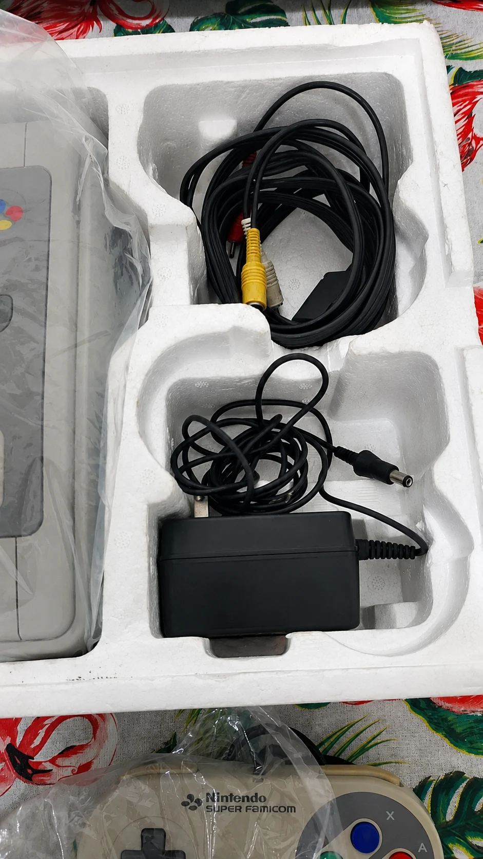 CX/ CONSOLE SUPER FAMICOM 100% ORIGINAL! ITEM NA CAIXA! NINTENDO! - Imagem 2