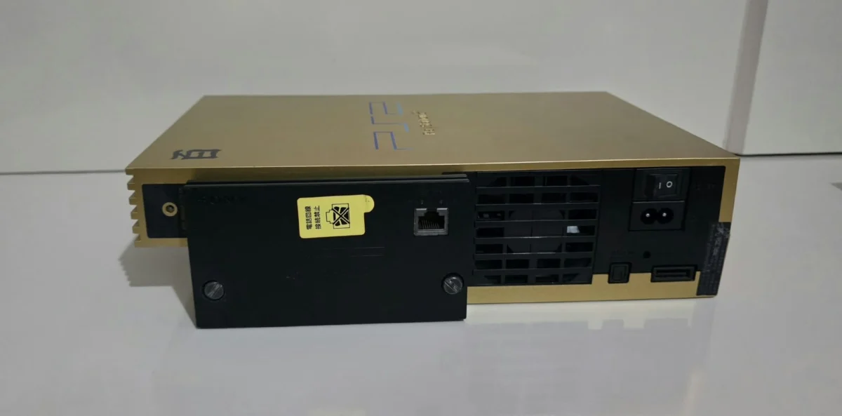 CX/ PS2 GUNDAM EDITION DOURADO – UM DOS PLAYSTATION 2 MAIS BONITOS E IMPONENTES PARA COLEÇÃO! - Imagem 6