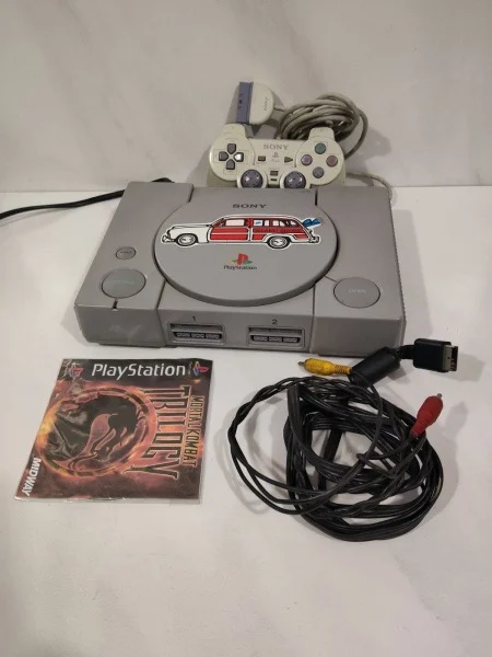 CX/ R******ki /SONY PLAYSTATION 1 FAT! TOP! + ACESSÍRIOS!  129,00 SEGUIDOS DE 23,00