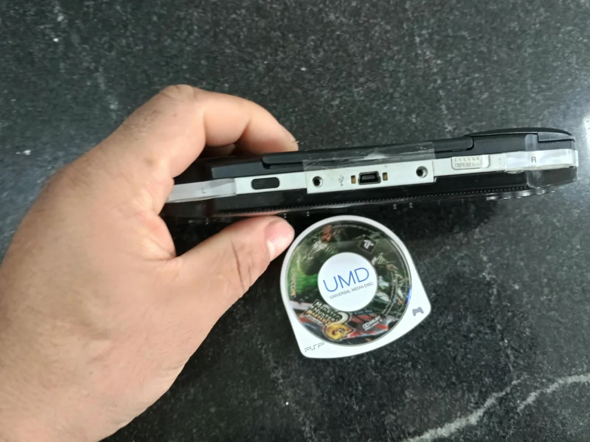 CX/ L******DO /SONY PSP DESBLOQUEADO!  FUNCIONANDO!  97,00 SEGUIDOS DE 12,00