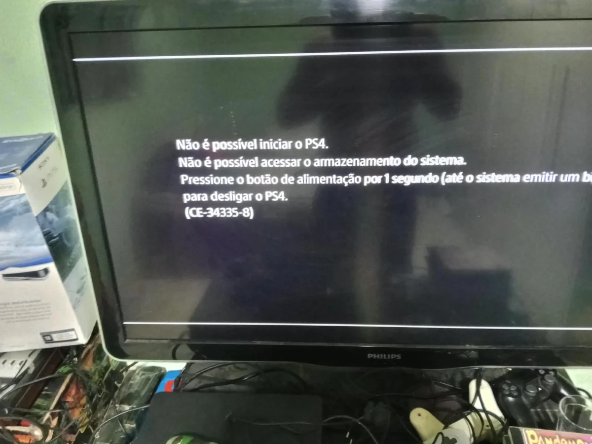 CX/ k******es /PLAYSTATION 4 + ACESSÓRIOS! TOP! 427,00 SEGUIDOS DE 39,00