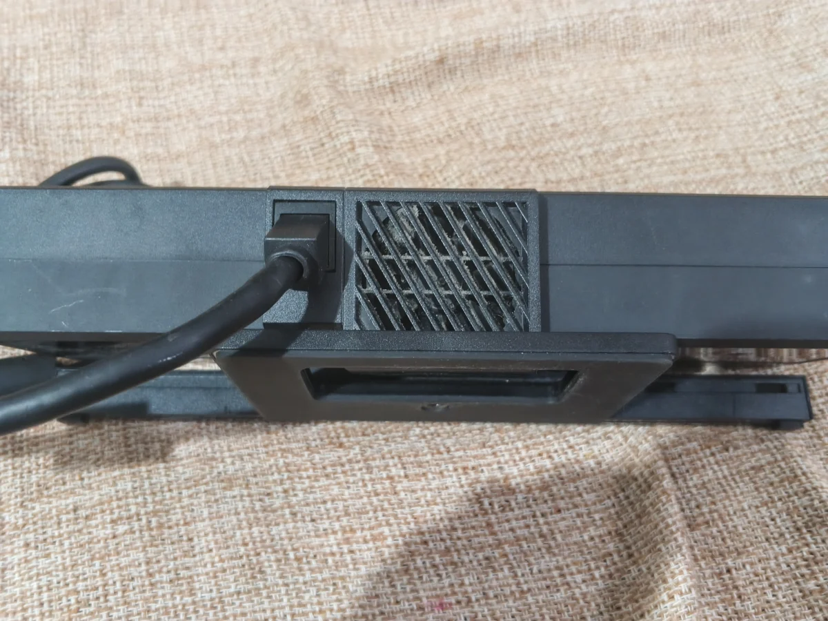 E7/ KINECT XBOX ONE TOP 147,00 SEGUIDOS DE 20,00