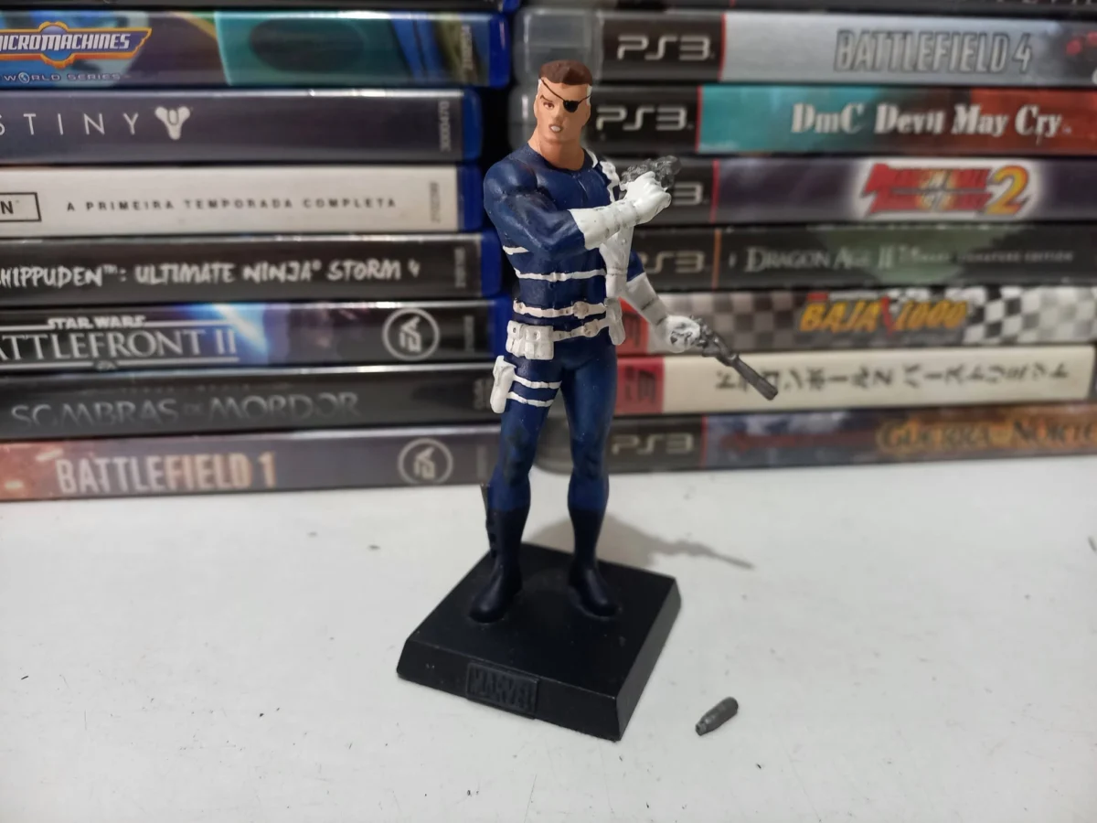 KF/ FURY ESTATUETA 49,00 SEGUIDOS DE 6,00
