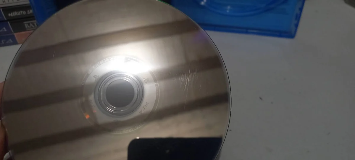 KF/ R***el S**ra /DESTINY PS4 39,00 SEGUIDOS DE 6,00