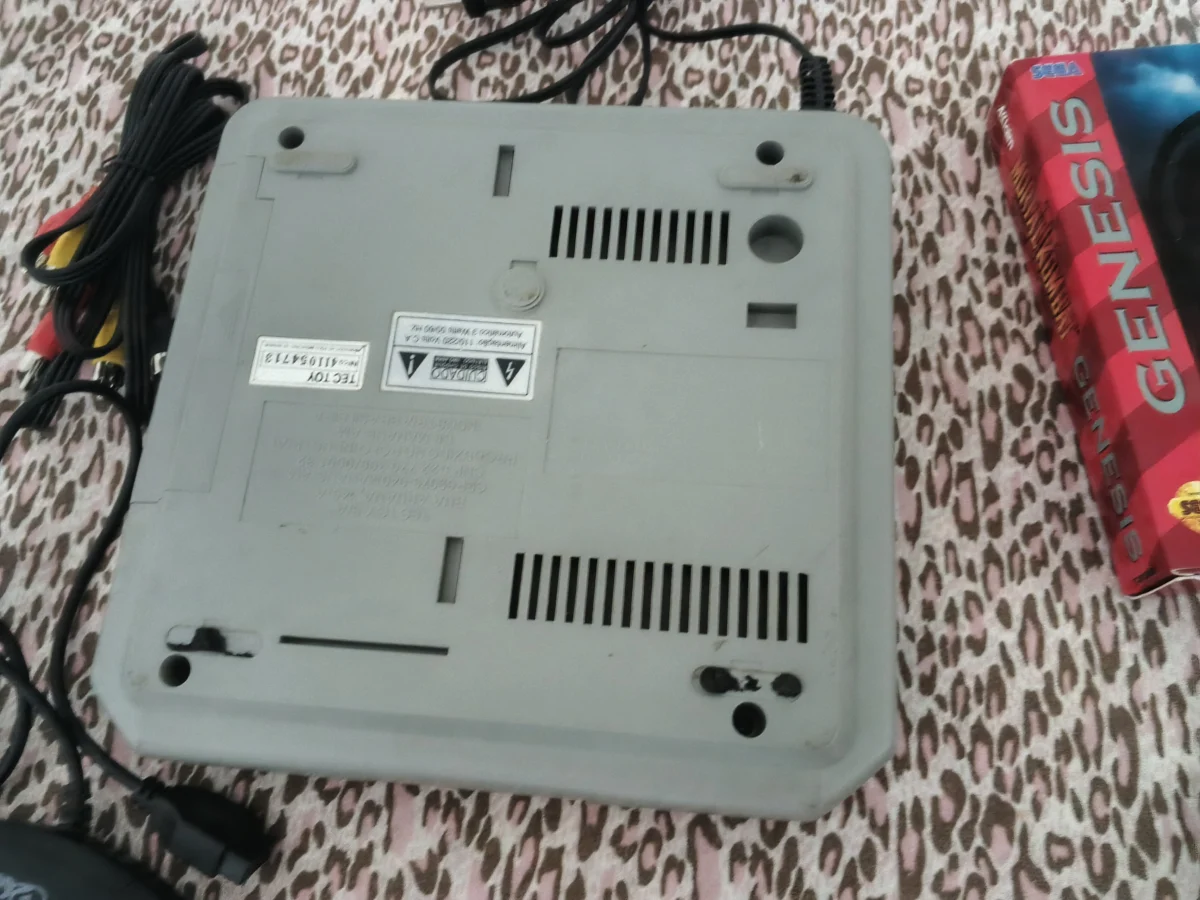 E7/ R***el S**ra /MEGA DRIVE 3- 71 JOGOS + MK2 277,00 SEGUIDOS DE 20,00